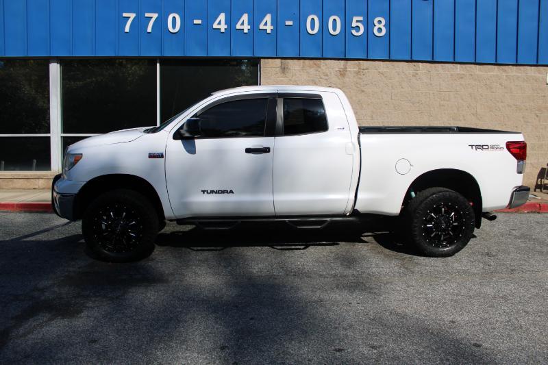 Toyota Tundra 4WD Truck Double Cab 5.7L FFV V8 6-Spd AT (Natl) 2013