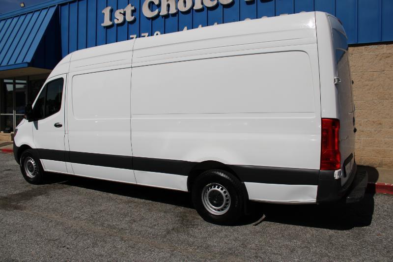 Mercedes-Benz Sprinter Cargo Van 2500 High Roof I4 Diesel 170" RWD 2025