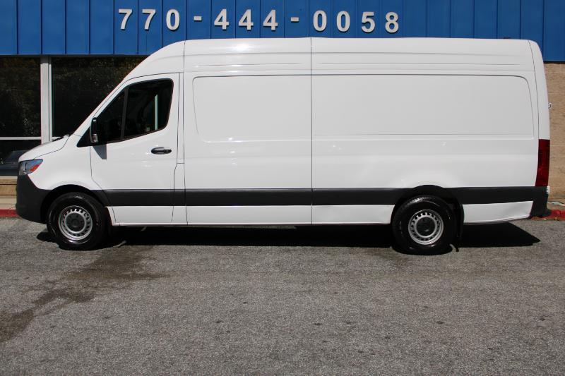 Mercedes-Benz Sprinter Cargo Van 2500 High Roof I4 Diesel 170" RWD 2025