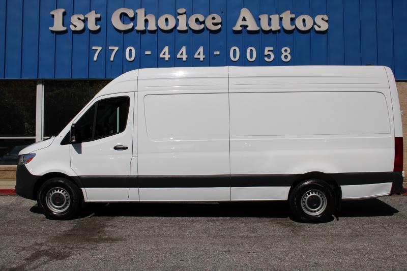 Mercedes-Benz Sprinter Cargo Van 2500 High Roof I4 Diesel 170" RWD 2025