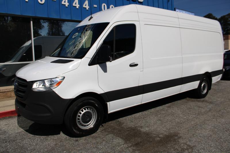 Mercedes-Benz Sprinter Cargo Van 2500 High Roof I4 Diesel 170" RWD 2025