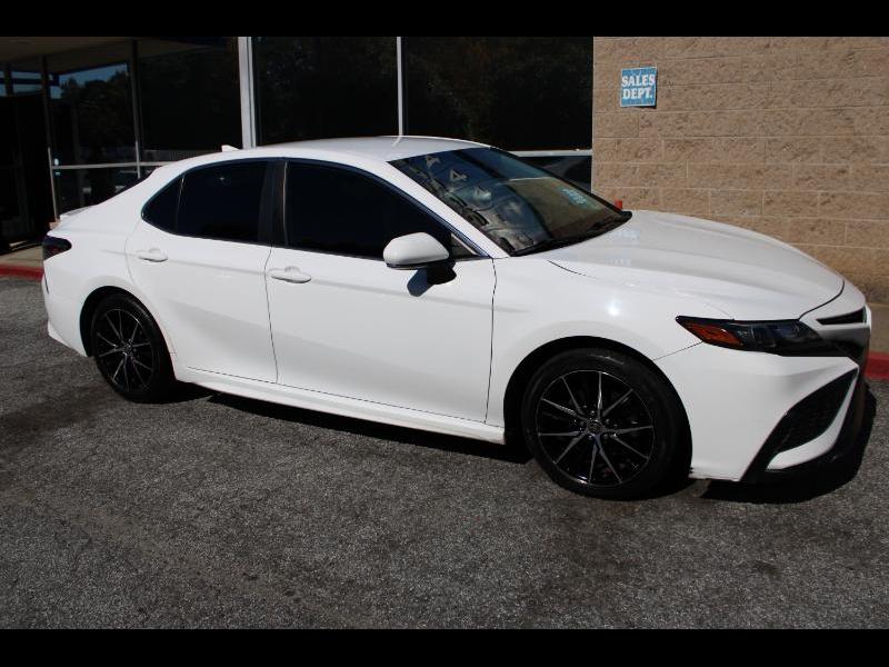 White 2022 Toyota Camry Sedan Front-Wheel Drive Automatic