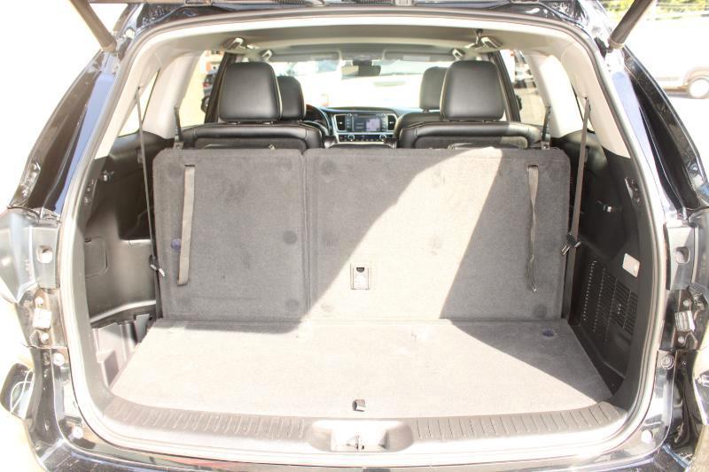 Toyota Highlander XLE V6 FWD (Natl) 2019