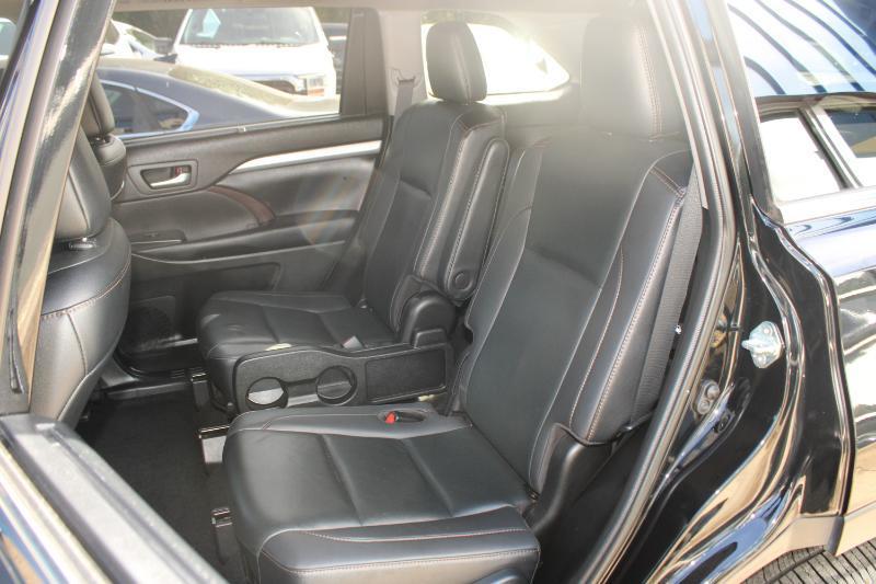 Toyota Highlander XLE V6 FWD (Natl) 2019