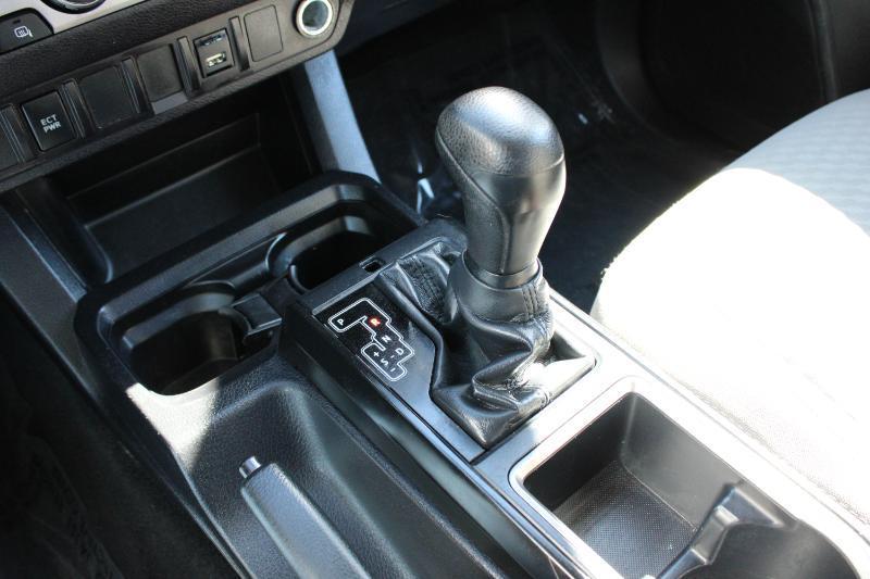Toyota Tacoma SR Access Cab 6' Bed I4 4x2 AT (Natl) 2017