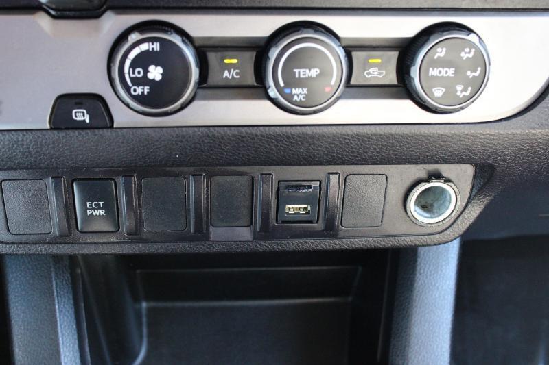 Toyota Tacoma 2WD SR5 Access Cab 6' Bed I4 AT (Natl) 2020