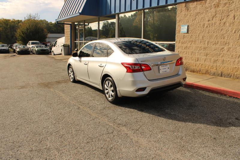 Nissan Sentra S CVT 2018
