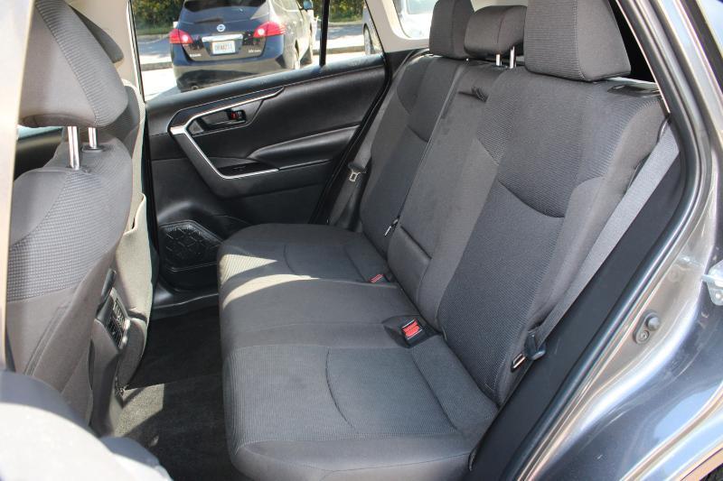 Toyota RAV4 Hybrid LE AWD (Natl) 2024