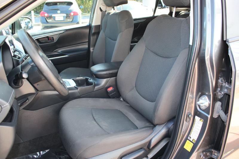 Toyota RAV4 Hybrid LE AWD (Natl) 2024