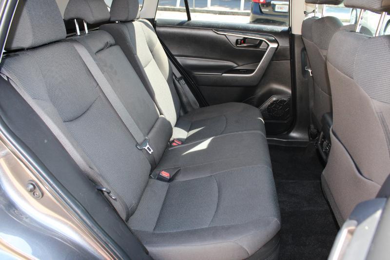 Toyota RAV4 Hybrid LE AWD (Natl) 2024