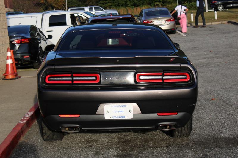 Dodge Challenger SXT AWD 2019