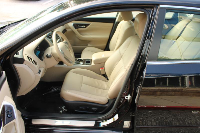 Nissan Altima 2.5 SV 2015