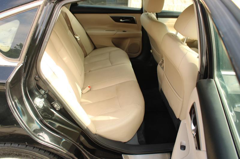Nissan Altima 2.5 SV 2015