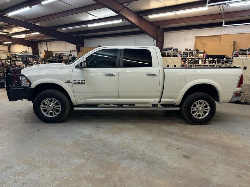 RAM 2500 Laramie Crew Cab SWB 4WD 2016