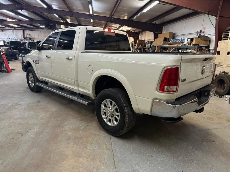 RAM 2500 Laramie Crew Cab SWB 4WD 2016