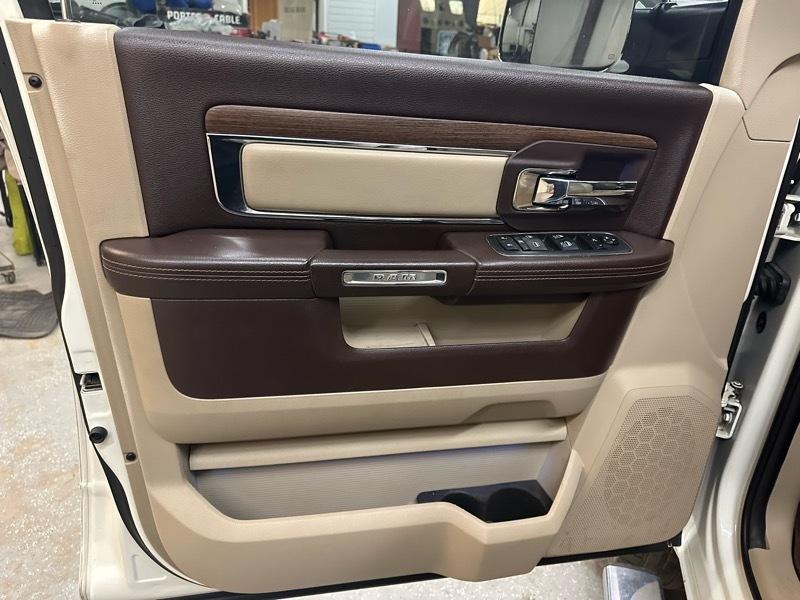 RAM 2500 Laramie Crew Cab SWB 4WD 2016