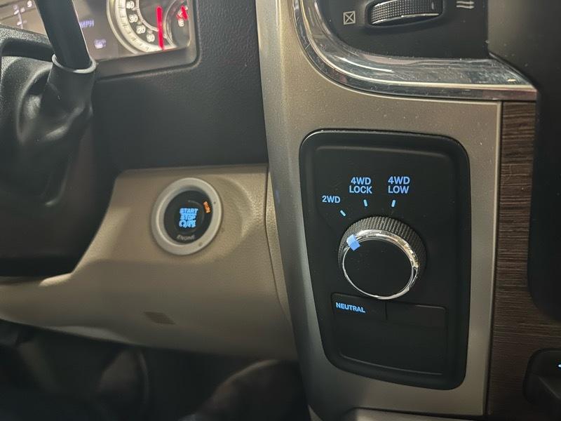 RAM 2500 Laramie Crew Cab SWB 4WD 2016