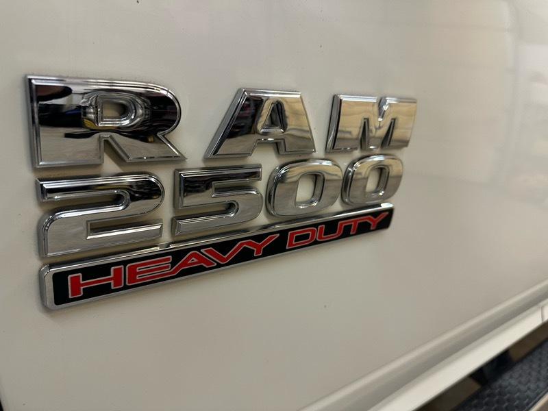 RAM 2500 Laramie Crew Cab SWB 4WD 2016