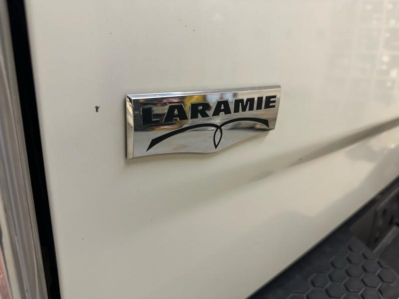 RAM 2500 Laramie Crew Cab SWB 4WD 2016