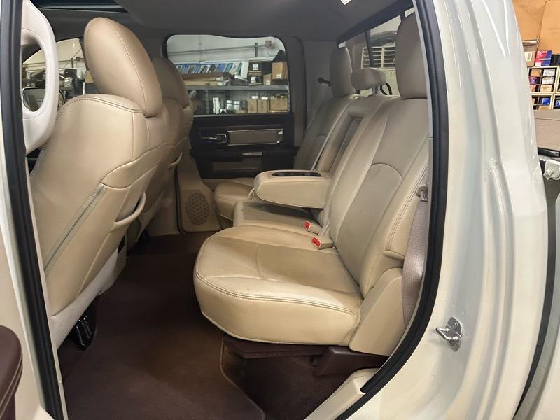 RAM 2500 Laramie Crew Cab SWB 4WD 2016