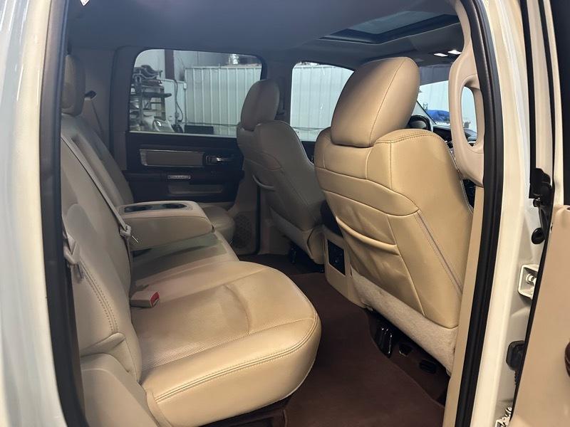 RAM 2500 Laramie Crew Cab SWB 4WD 2016