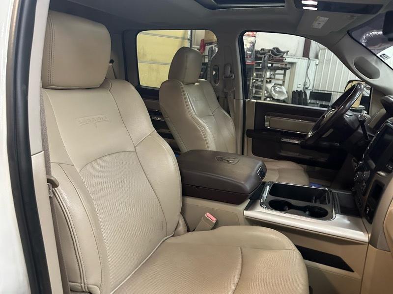 RAM 2500 Laramie Crew Cab SWB 4WD 2016