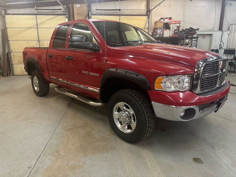 Dodge Ram 2500 Laramie Quad Cab SWB 4WD 2005