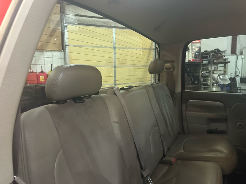 Dodge Ram 2500 Laramie Quad Cab SWB 4WD 2005