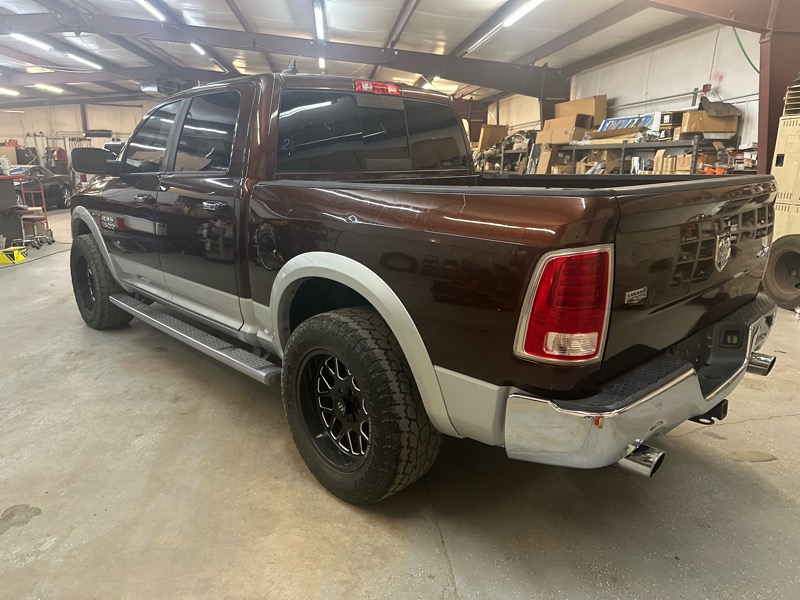 RAM 1500 Laramie Crew Cab SWB 4WD 2014