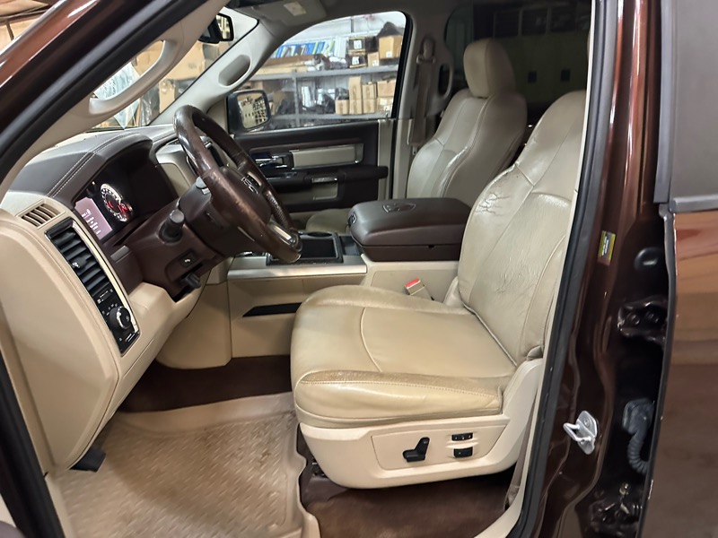 RAM 1500 Laramie Crew Cab SWB 4WD 2014