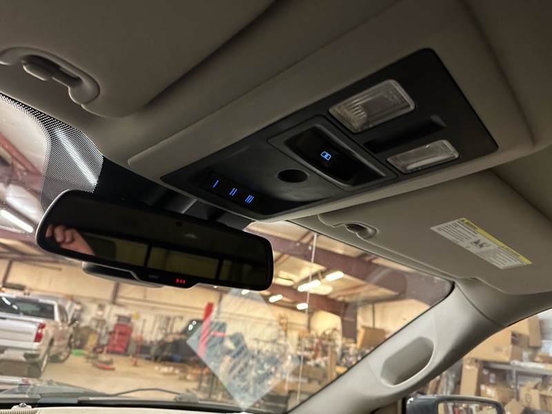 RAM 1500 Laramie Crew Cab SWB 4WD 2014