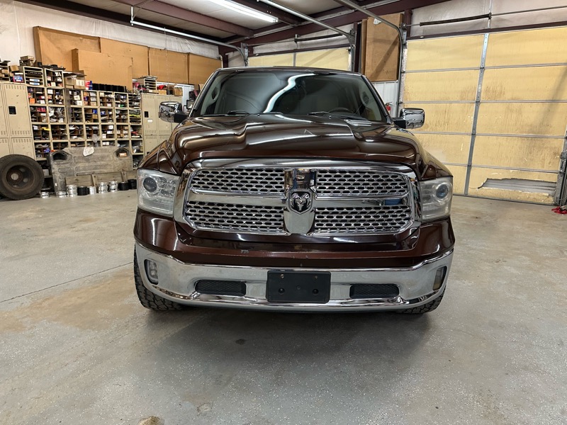 RAM 1500 Laramie Crew Cab SWB 4WD 2014