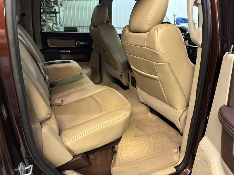 RAM 1500 Laramie Crew Cab SWB 4WD 2014