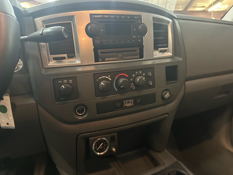 Dodge Ram 2500 SLT Mega Cab 4WD 2008