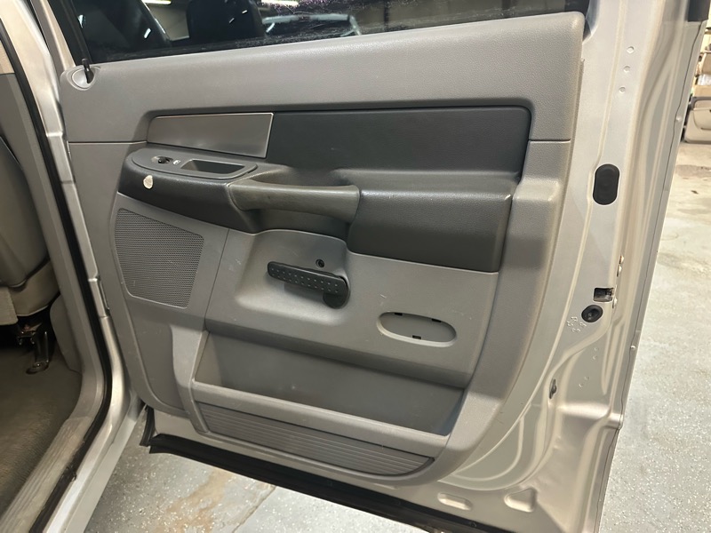 Dodge Ram 2500 SLT Mega Cab 4WD 2008