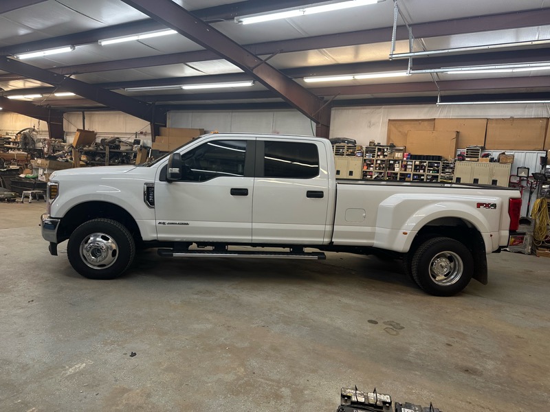 Ford F-350 SD FX4 Crew Cab Long Bed DRW 4WD 2019