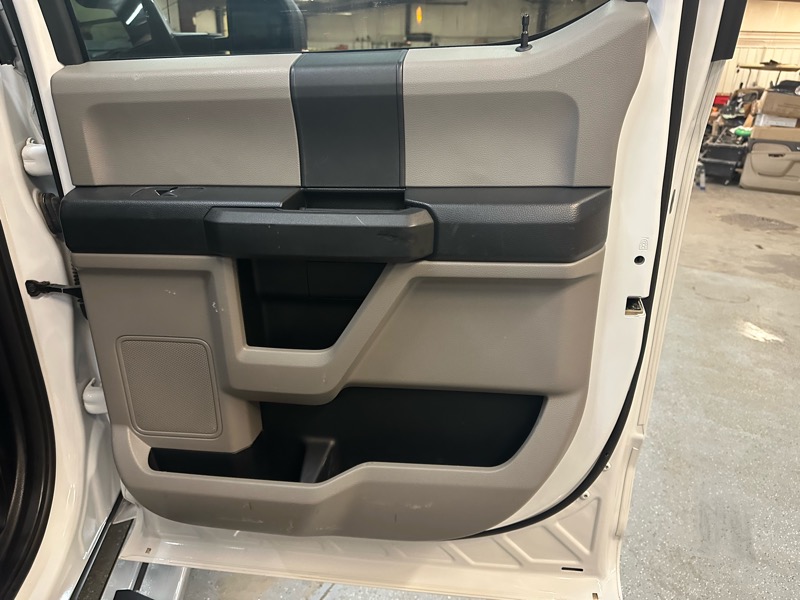 Ford F-350 SD FX4 Crew Cab Long Bed DRW 4WD 2019