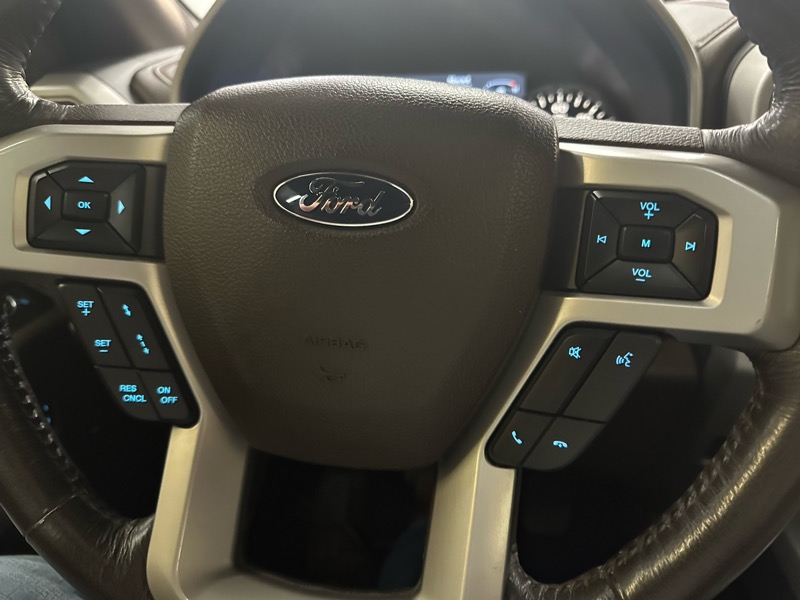 Ford F-150 King-Ranch SuperCrew 5.5-ft. Bed 4WD 2015