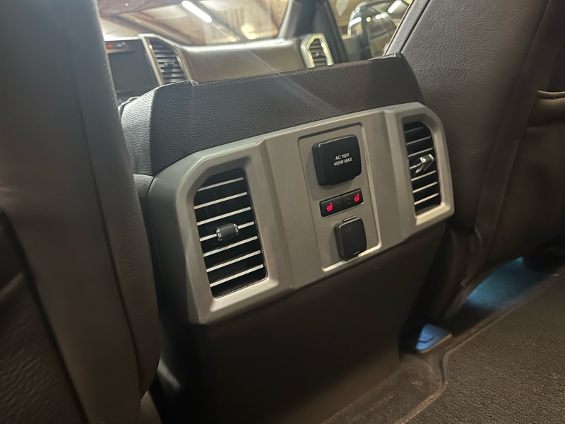 Ford F-150 King-Ranch SuperCrew 5.5-ft. Bed 4WD 2015