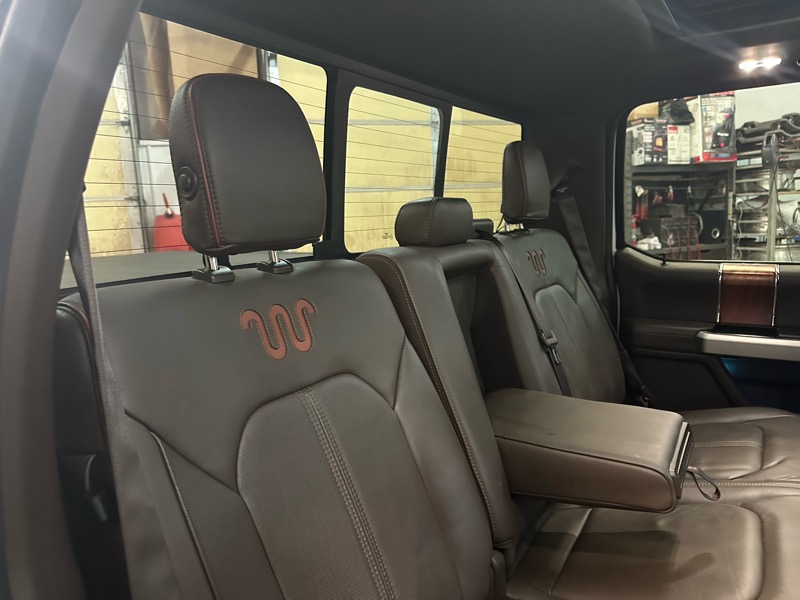 Ford F-150 King-Ranch SuperCrew 5.5-ft. Bed 4WD 2015