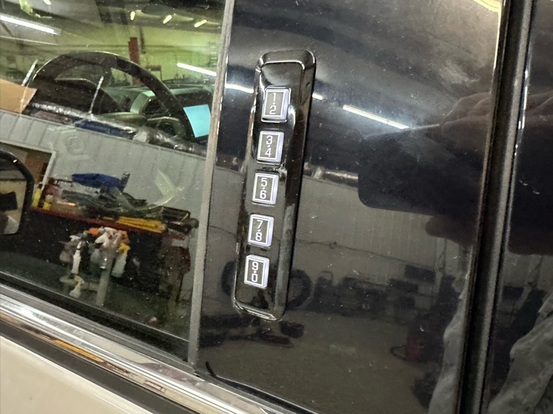 Ford F-150 King-Ranch SuperCrew 5.5-ft. Bed 4WD 2015