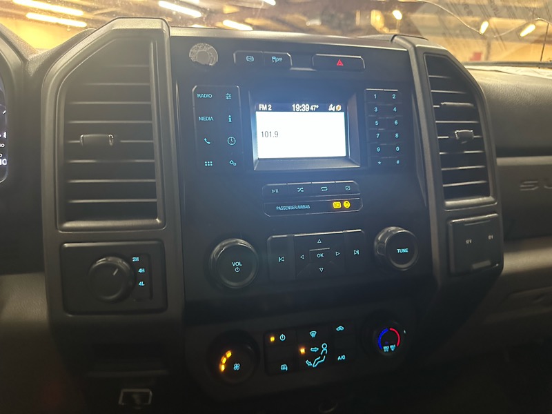 Ford F-450 SD Crew Cab DRW 4WD 2020