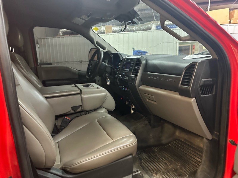 Ford F-450 SD Crew Cab DRW 4WD 2020