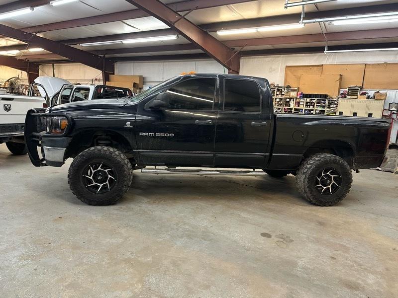 Dodge Ram 2500 4dr Quad Cab 155" WB HD 4WD 2006