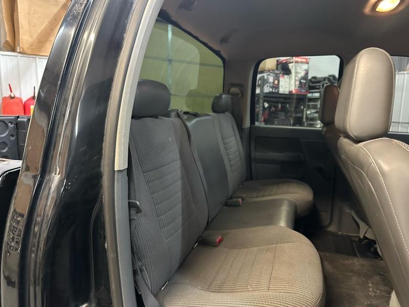 Dodge Ram 2500 4dr Quad Cab 155" WB HD 4WD 2006