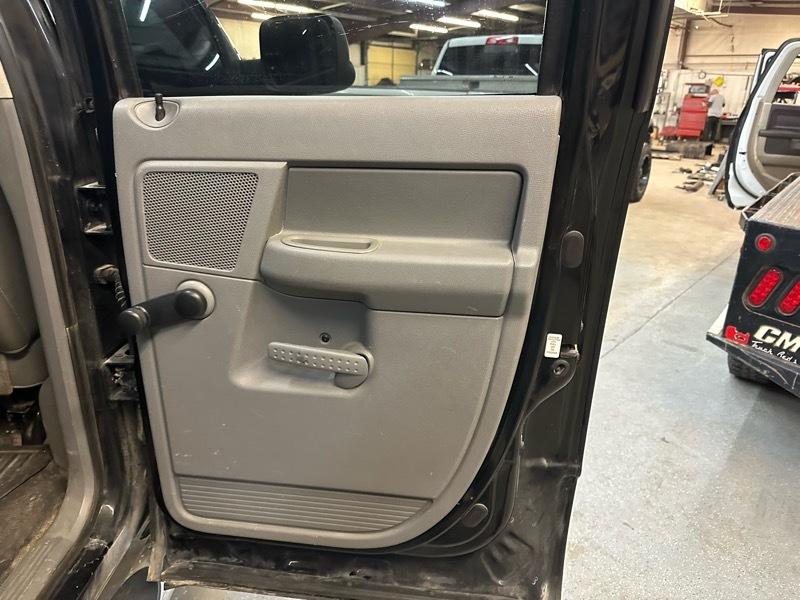 Dodge Ram 2500 4dr Quad Cab 155" WB HD 4WD 2006