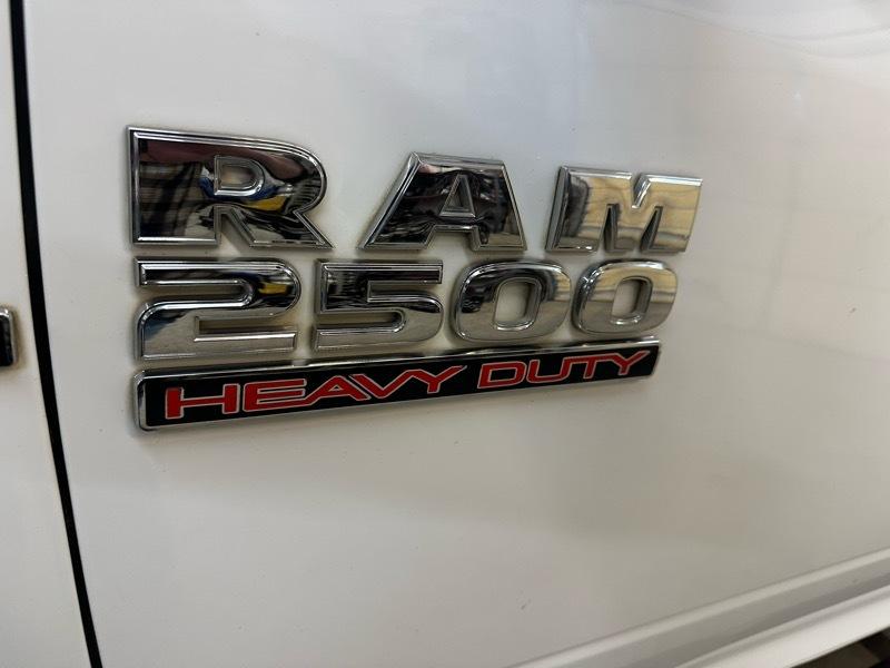 RAM 2500 SLT Crew Cab SWB 4WD 2017