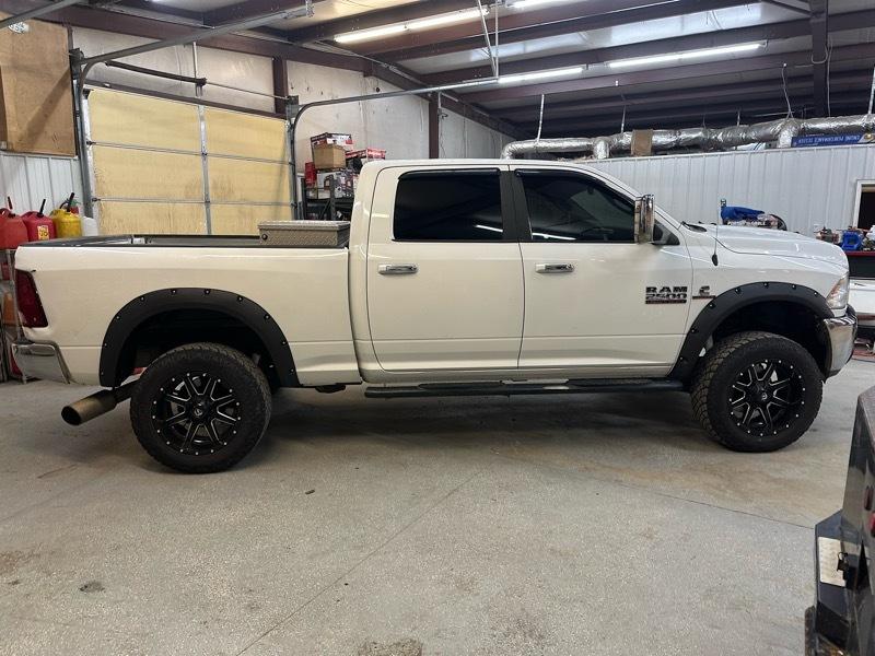 RAM 2500 SLT Crew Cab SWB 4WD 2017