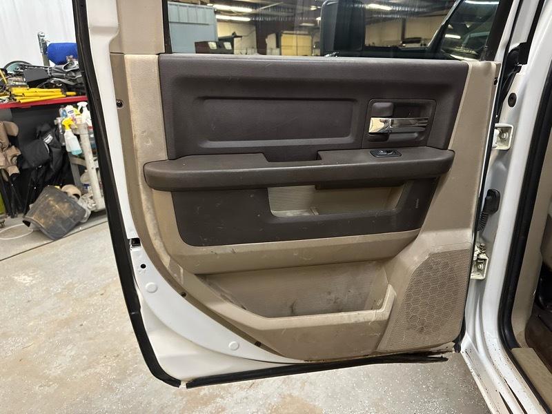 RAM 3500 SLT Crew Cab LWB 4WD DRW 2010