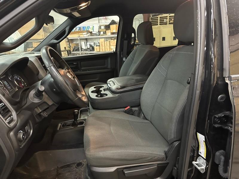 RAM 2500 Tradesman Crew Cab SWB 4WD 2023